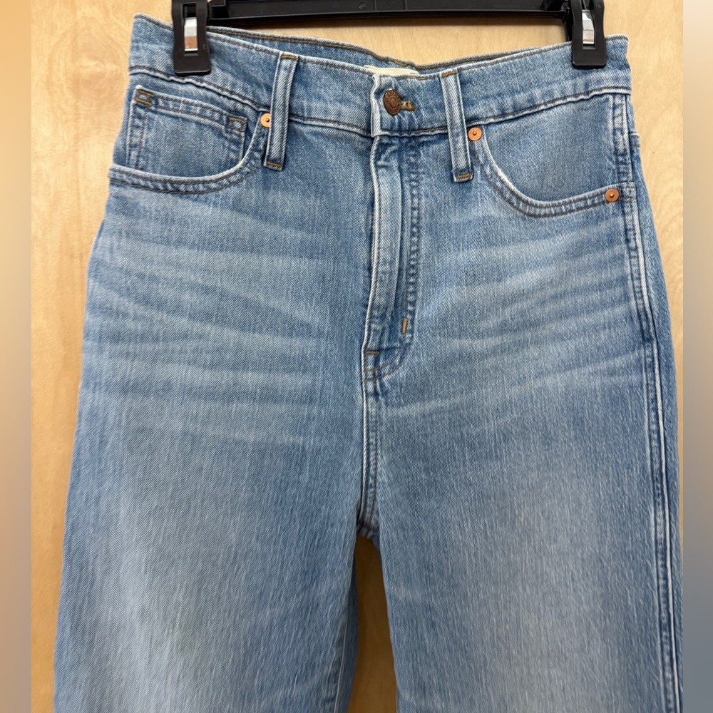 Madewell High-Rise Flare Jeans in Caine Wash - Picture 9 of 16